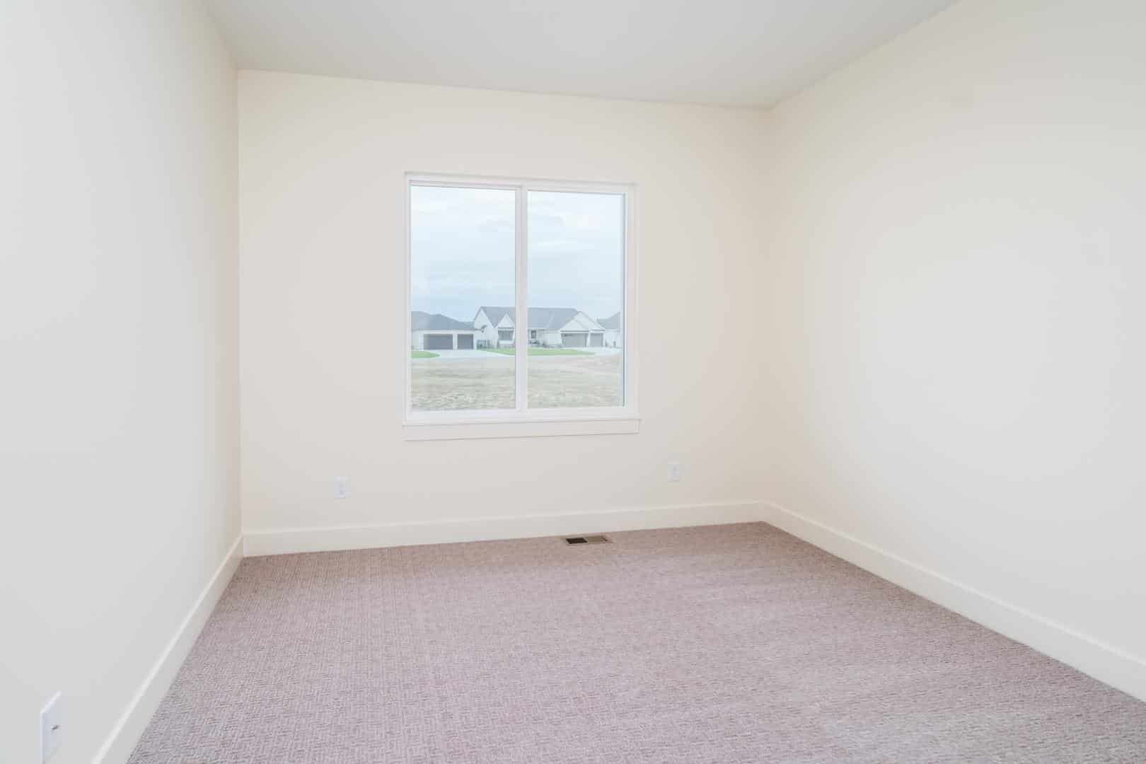 3132 N Pine Grove CR,67205