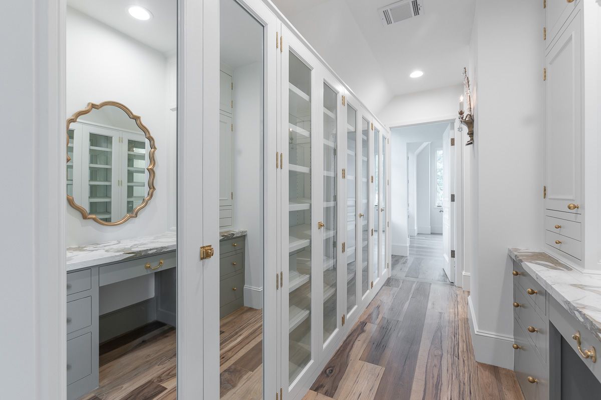 Mirador Builders,77027