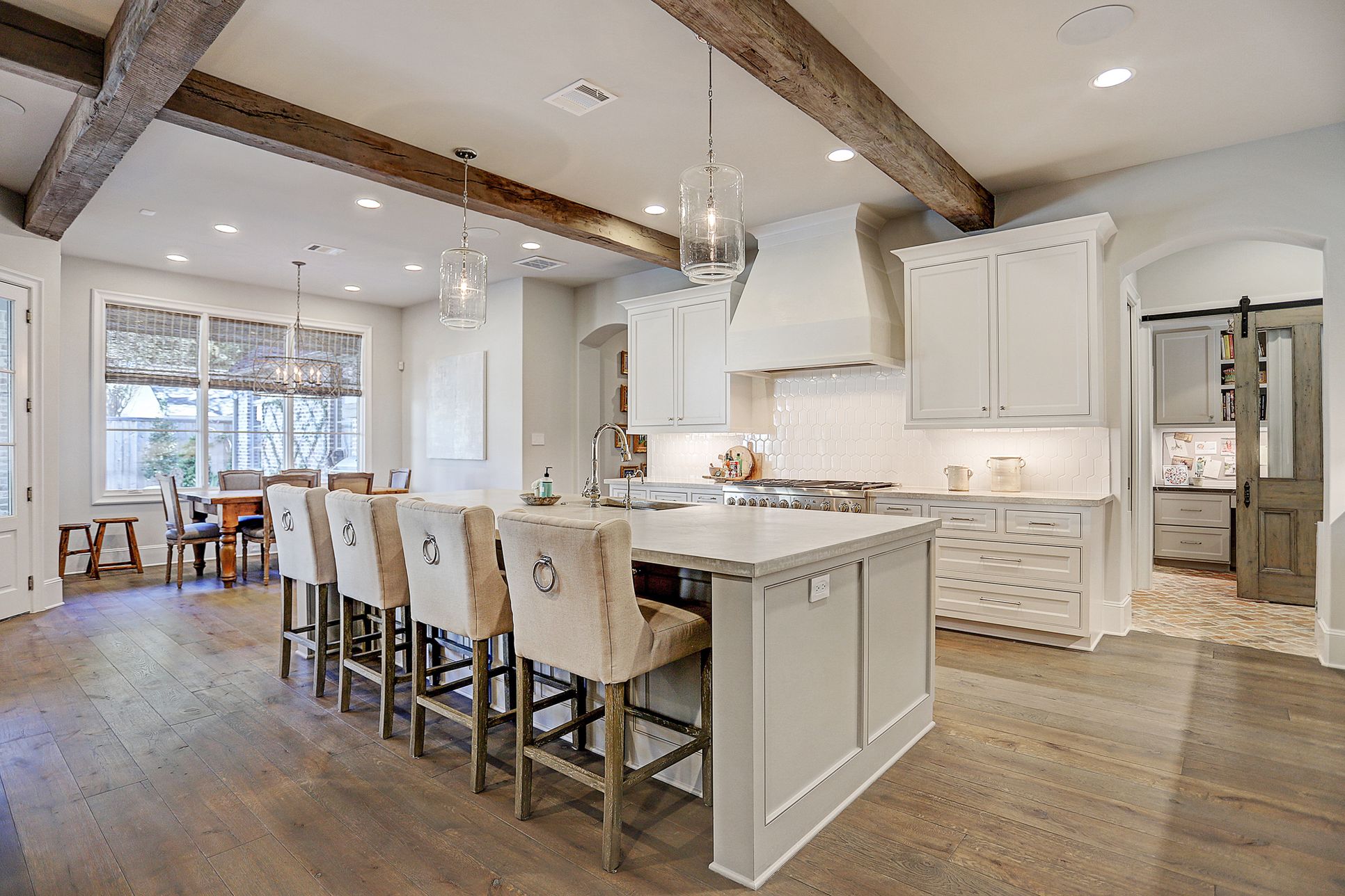 Morgan Moore Custom Builders,77079