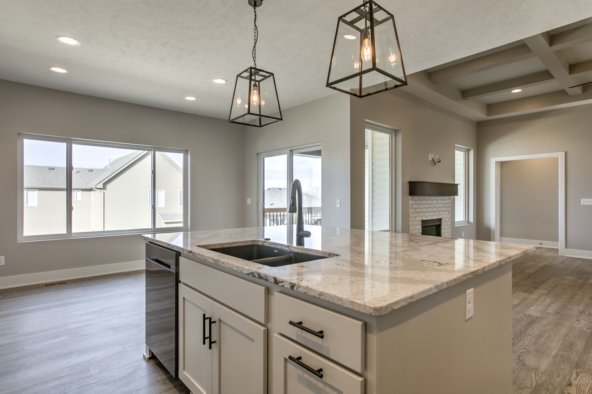 Black Oak Builders,68506