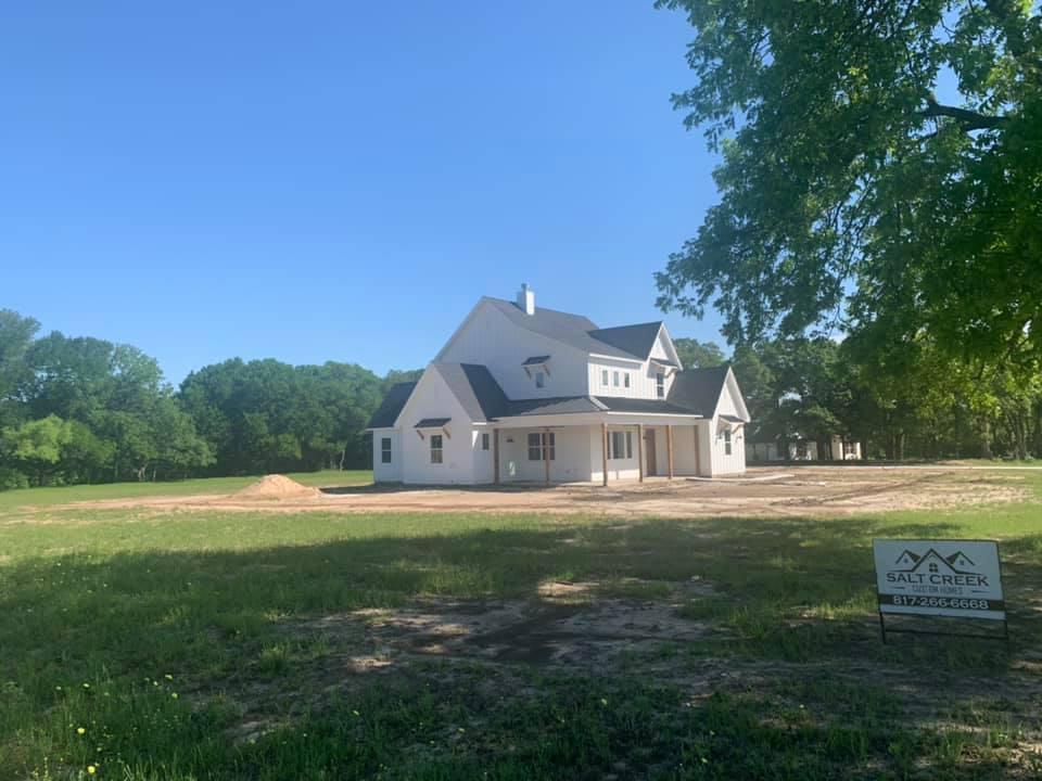 Salt Creek Custom Homes,76082