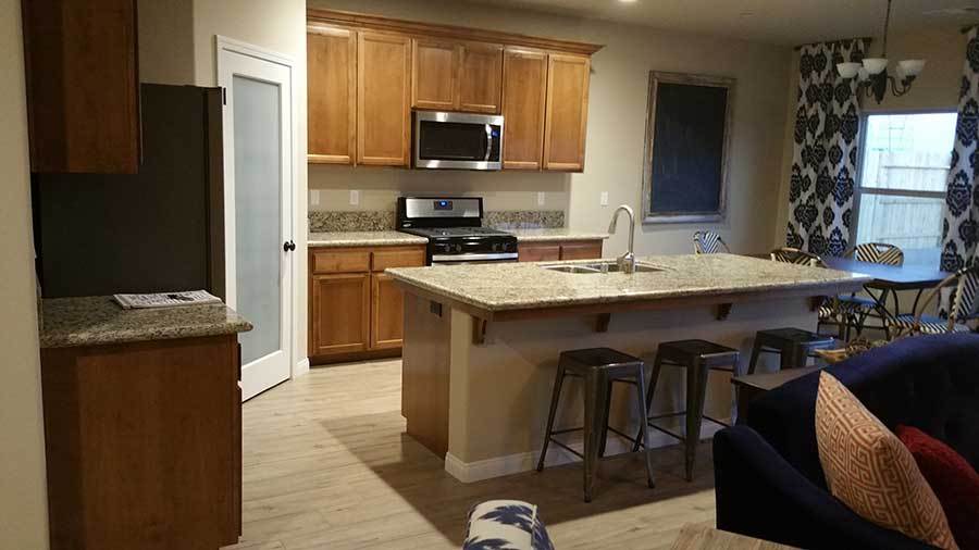 Auburn Oak Homes,93304