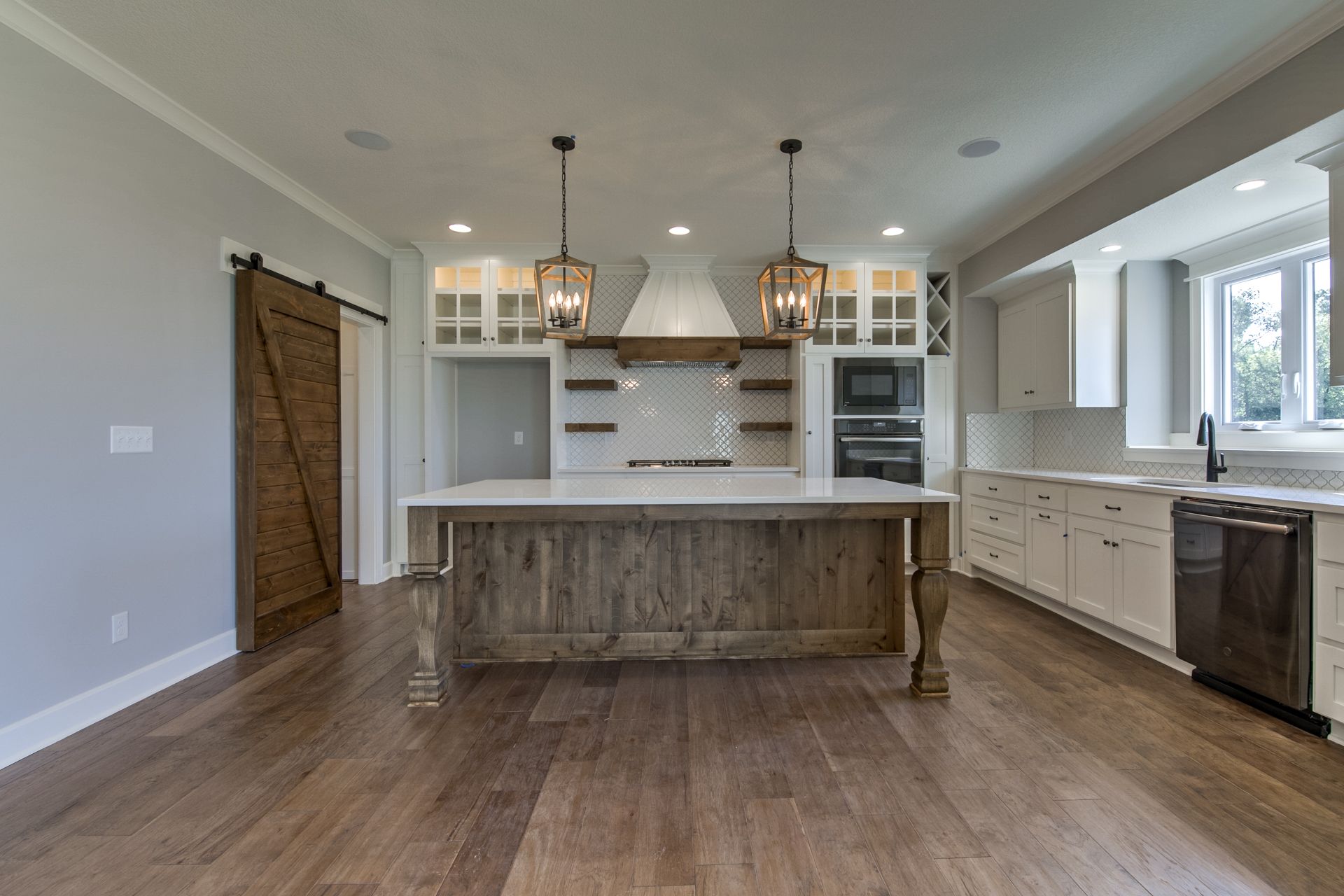 Olympus Custom Homes,64068