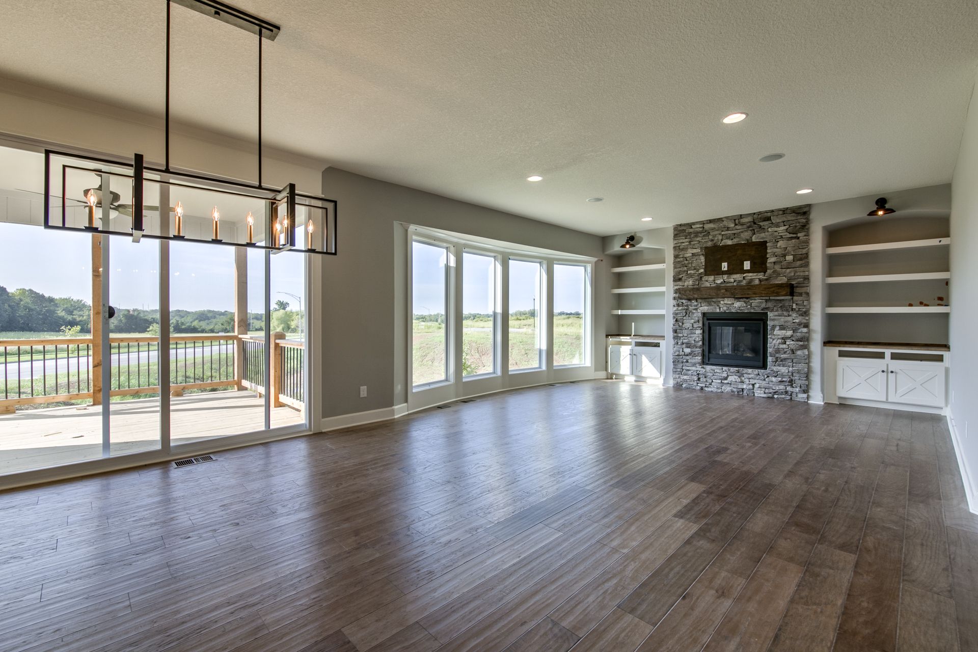 Olympus Custom Homes,64068