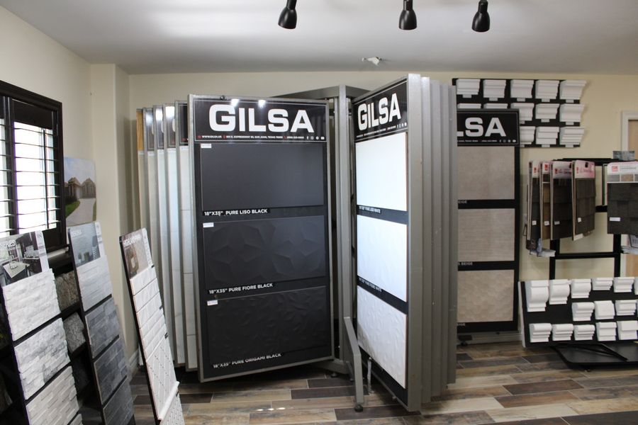 Reyna Homes, LLC,78582