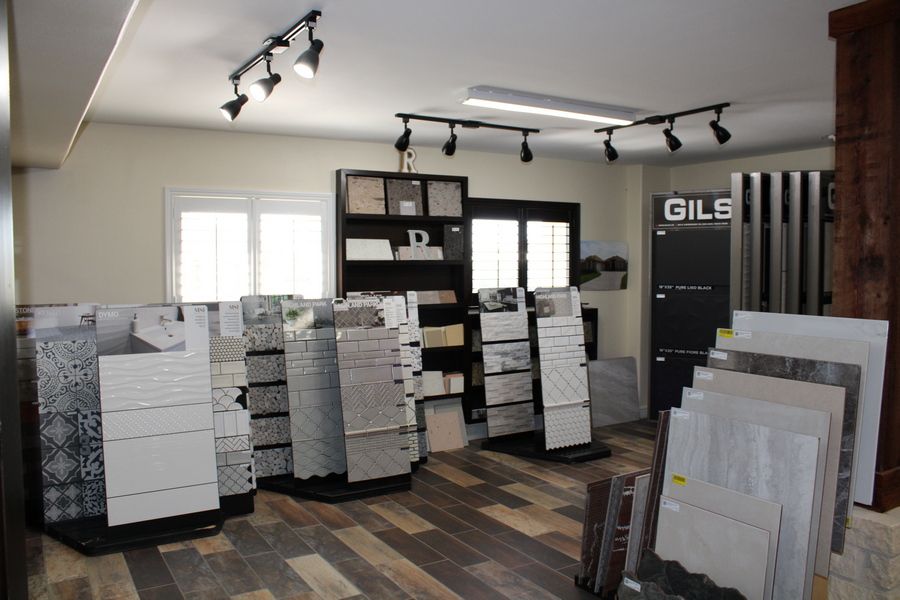 Reyna Homes, LLC,78582