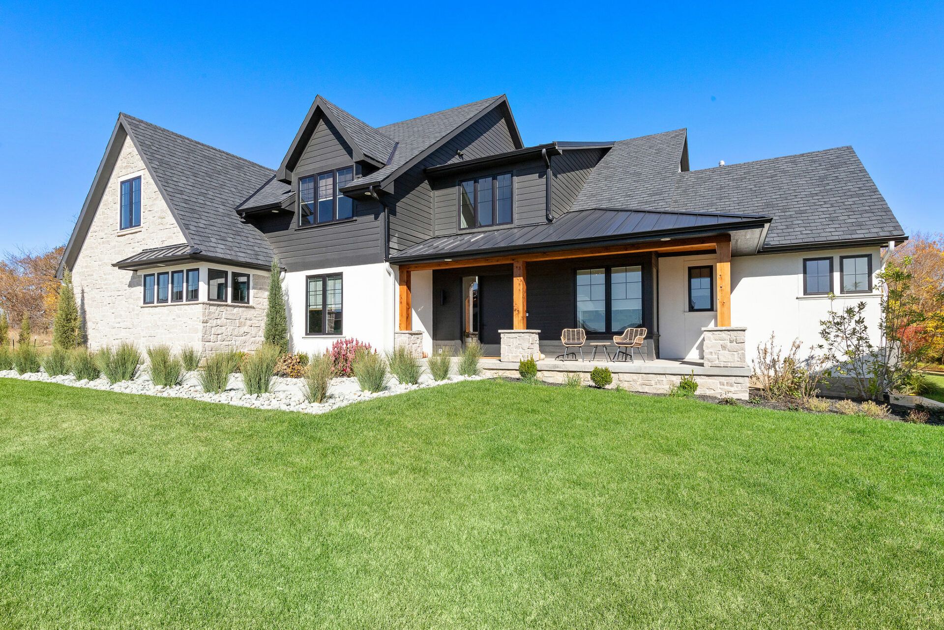 BCI Bowen Custom Homes,66210