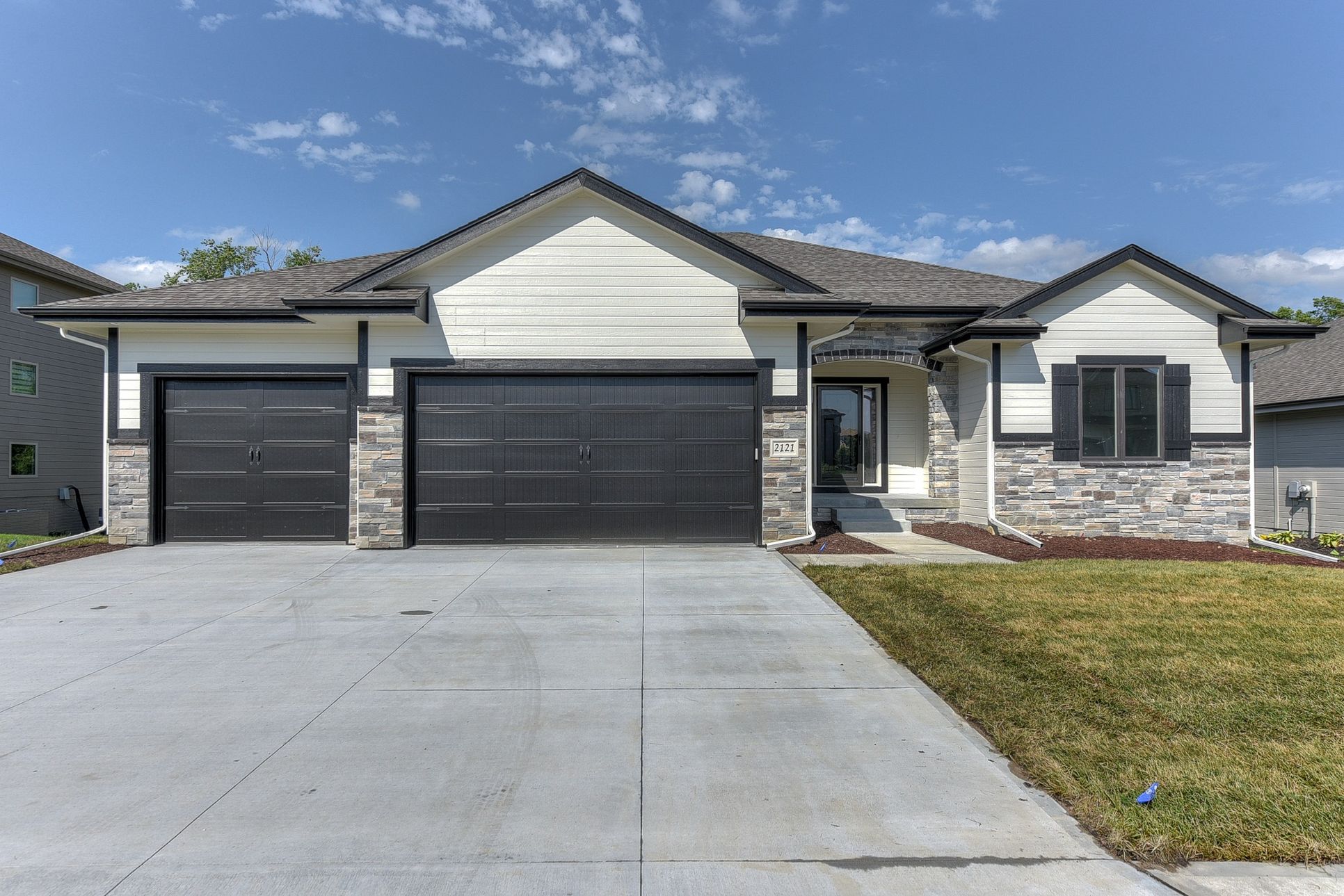 Zych Construction,68028