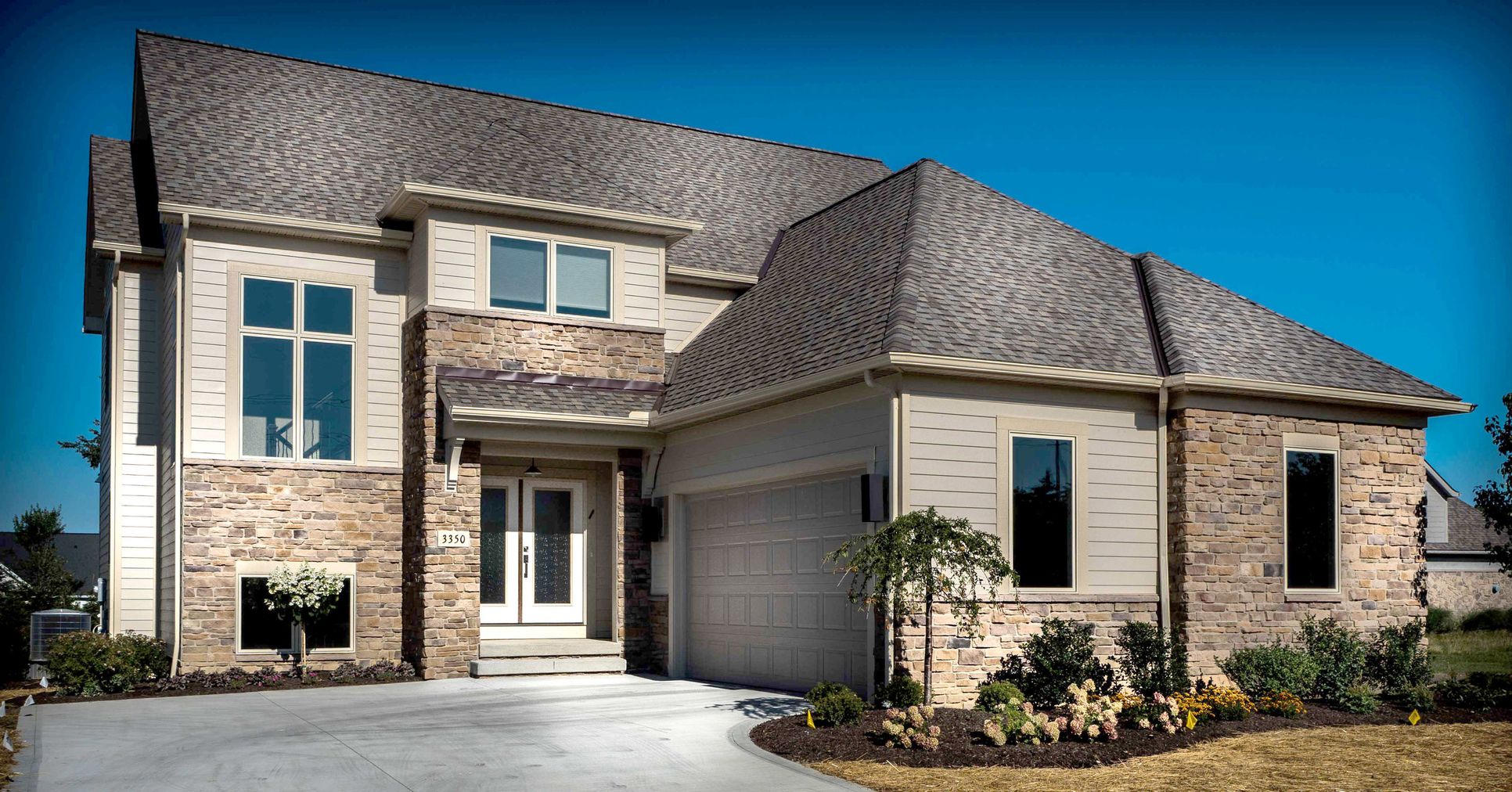 Sterling Lakes,44124