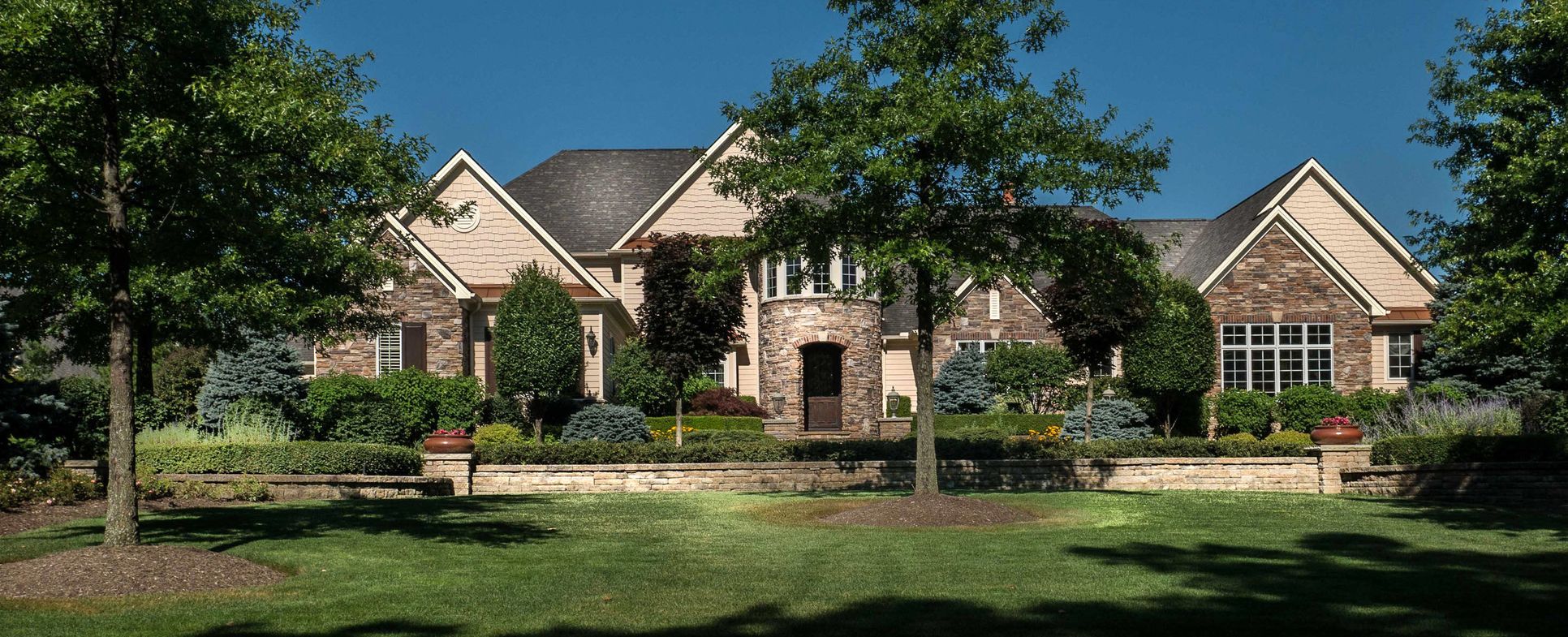 Sterling Lakes,44124