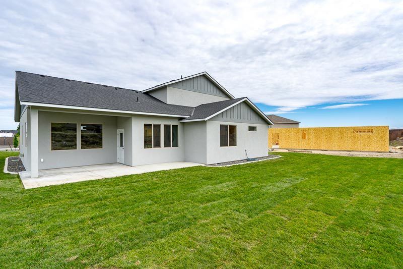 Pacific Coast Construction Group,99338