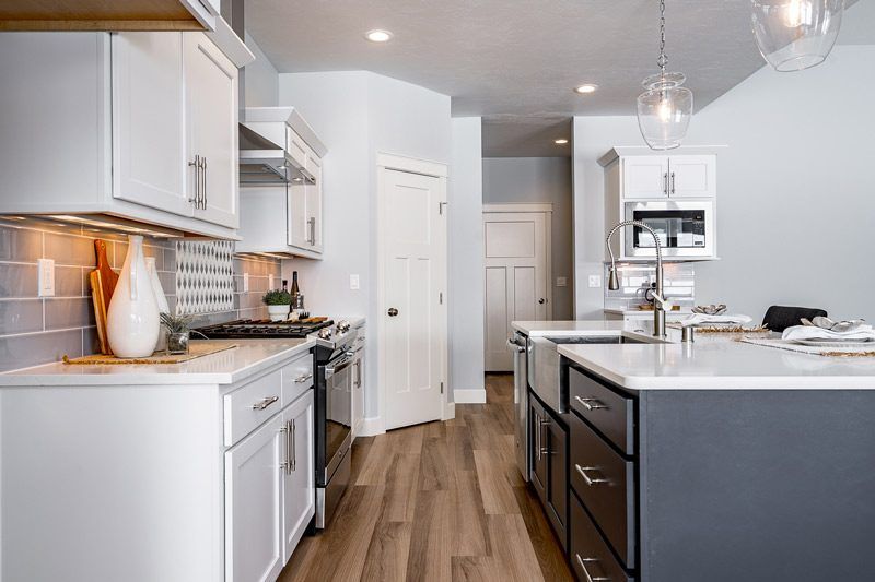 Pacific Coast Construction Group,99338