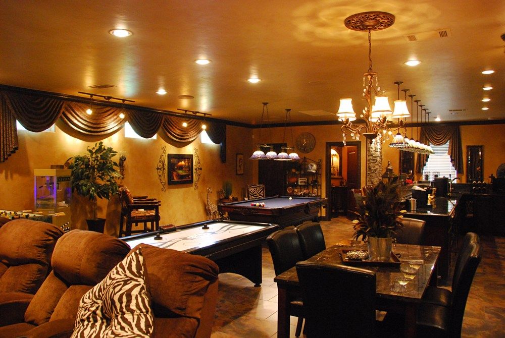 Windsor Custom Homes,77303