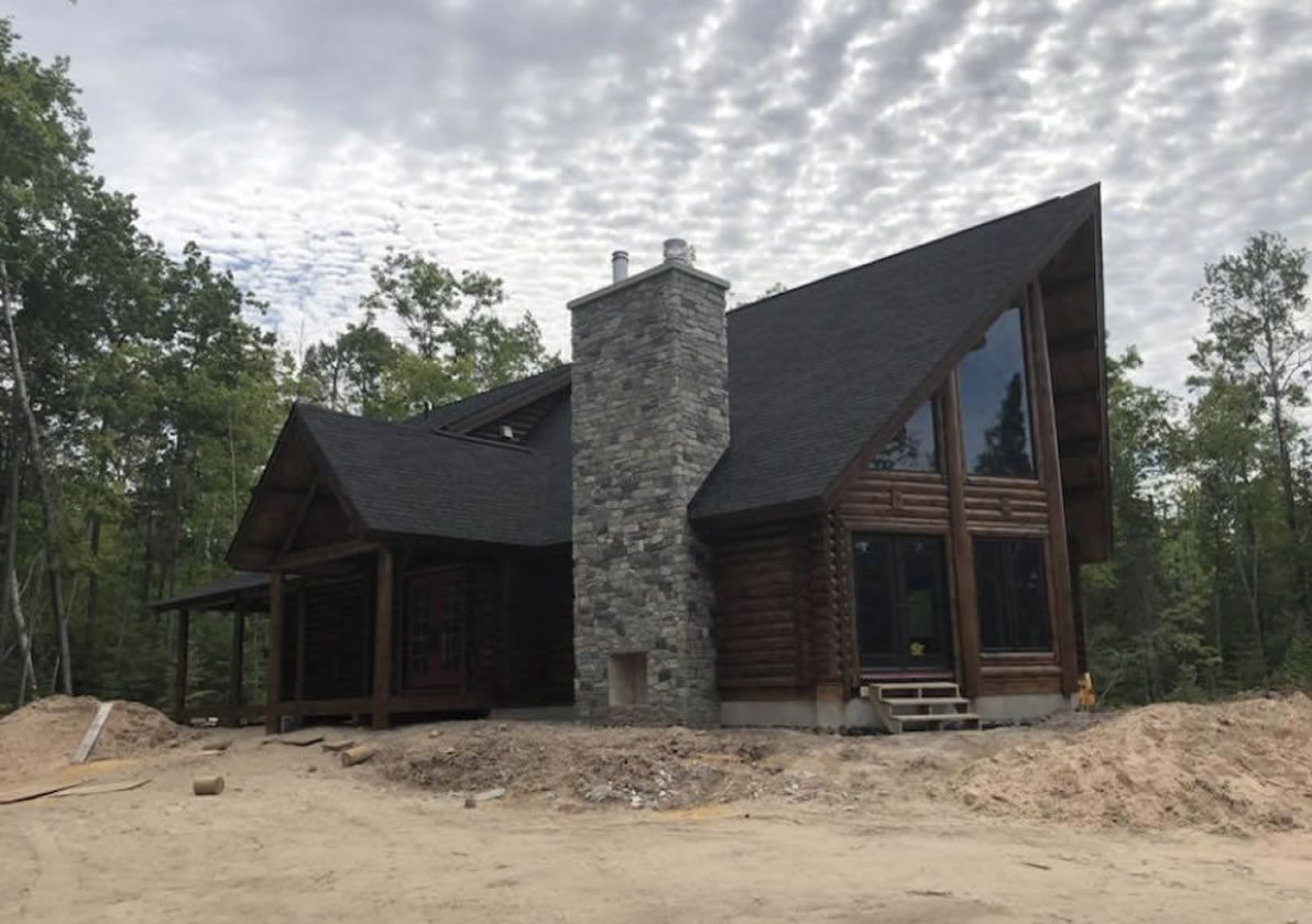 Wolverine Log Homes,49799