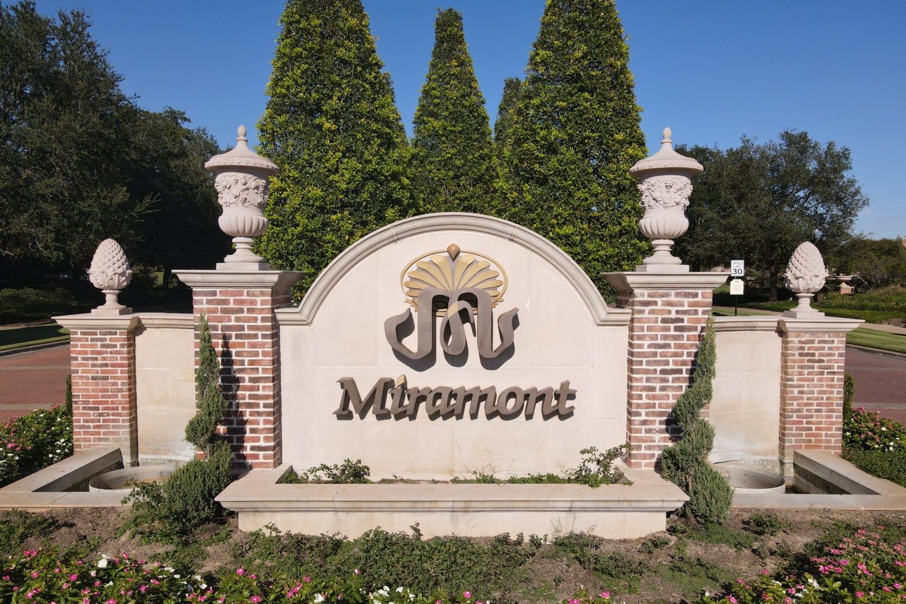 Oakmont/Magnolia,77802