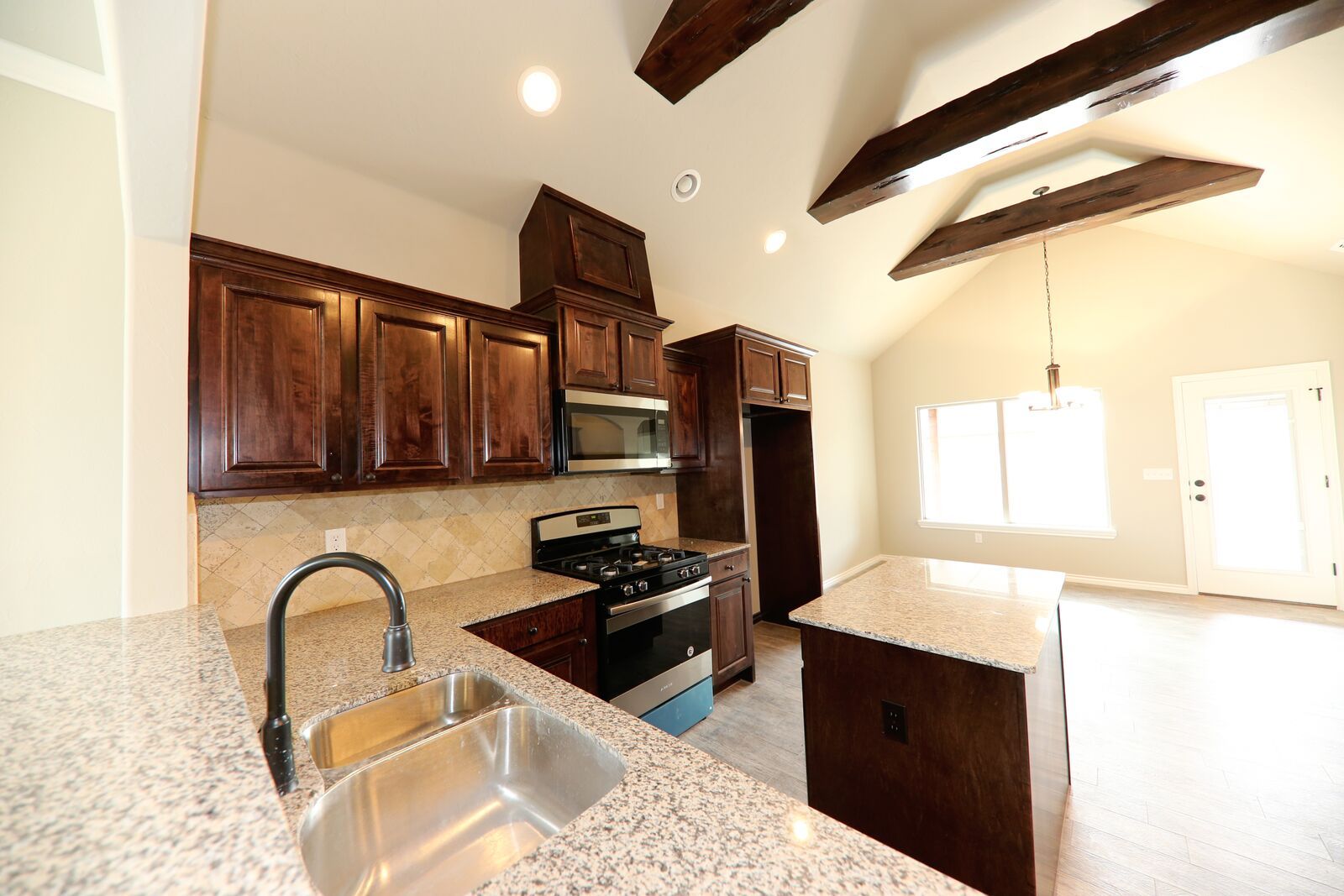 Midwest Quality Builders,74033