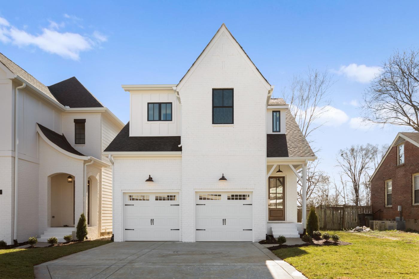 Melrose Heights,37211