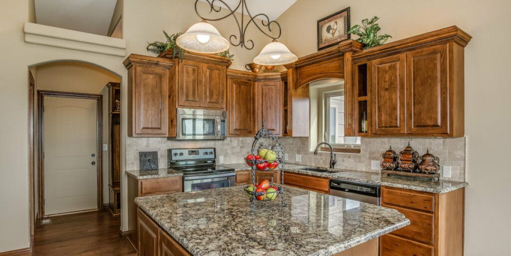 Vision Homes,67030