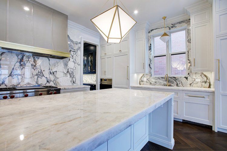 UNA Design and Build,60514