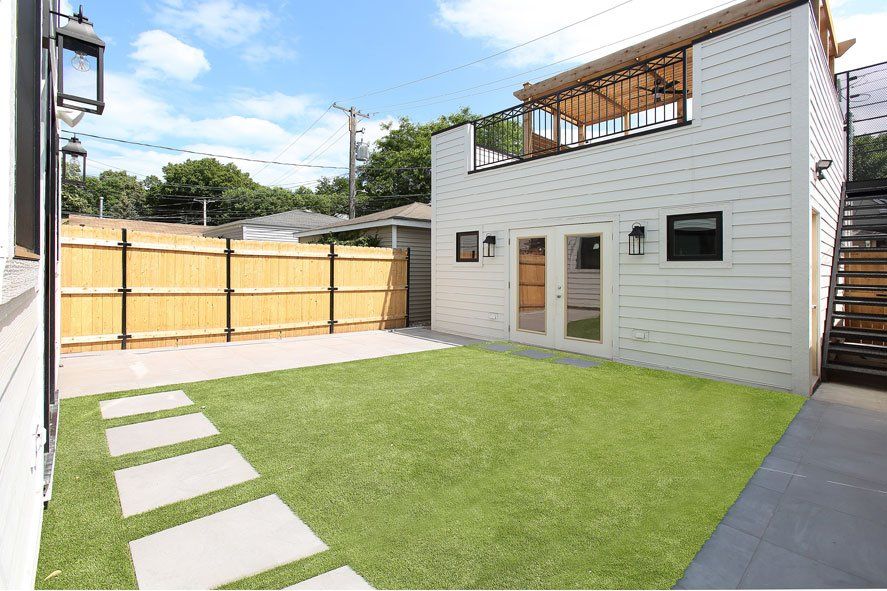 UNA Design and Build,60514