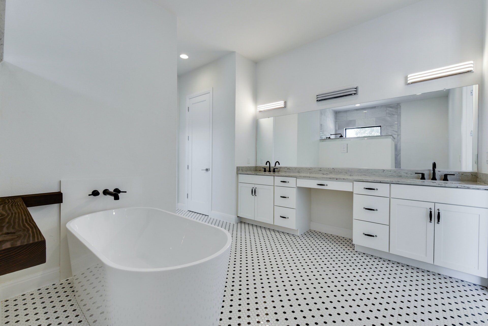 Prince Custom Homes,78605