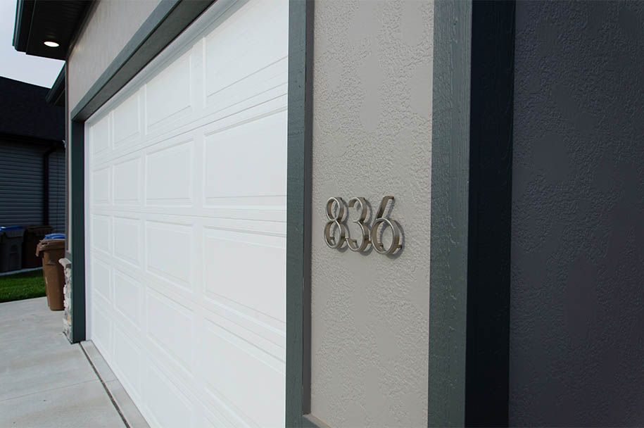 Schneider Custom Homes,68516