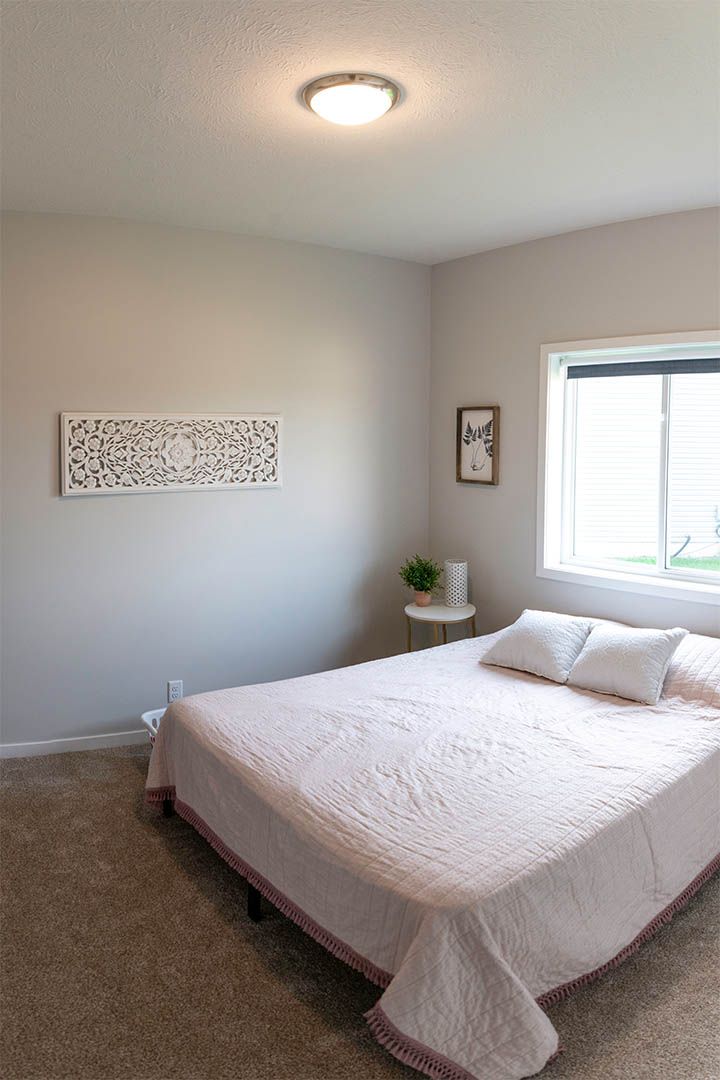 Schneider Custom Homes,68516