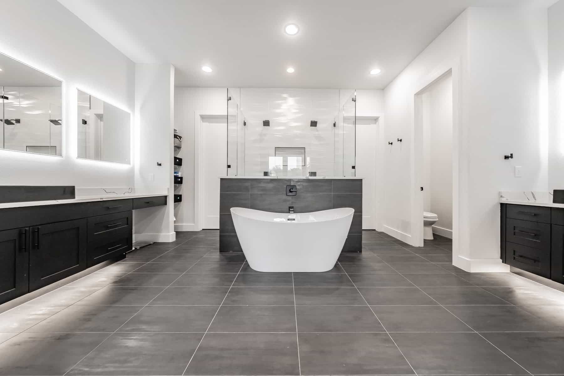 BC Custom Homes,76182