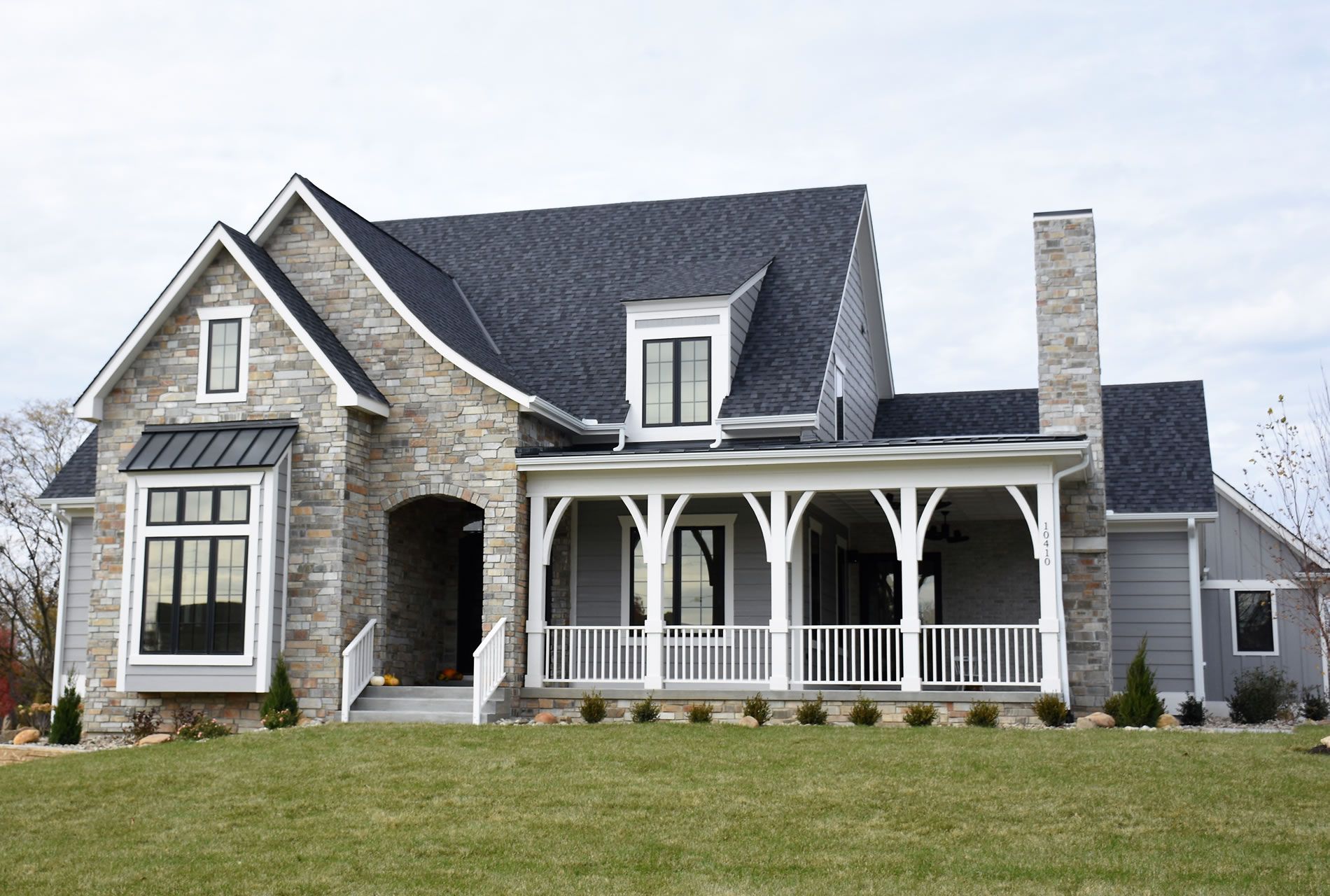 Homes By Chris,64068