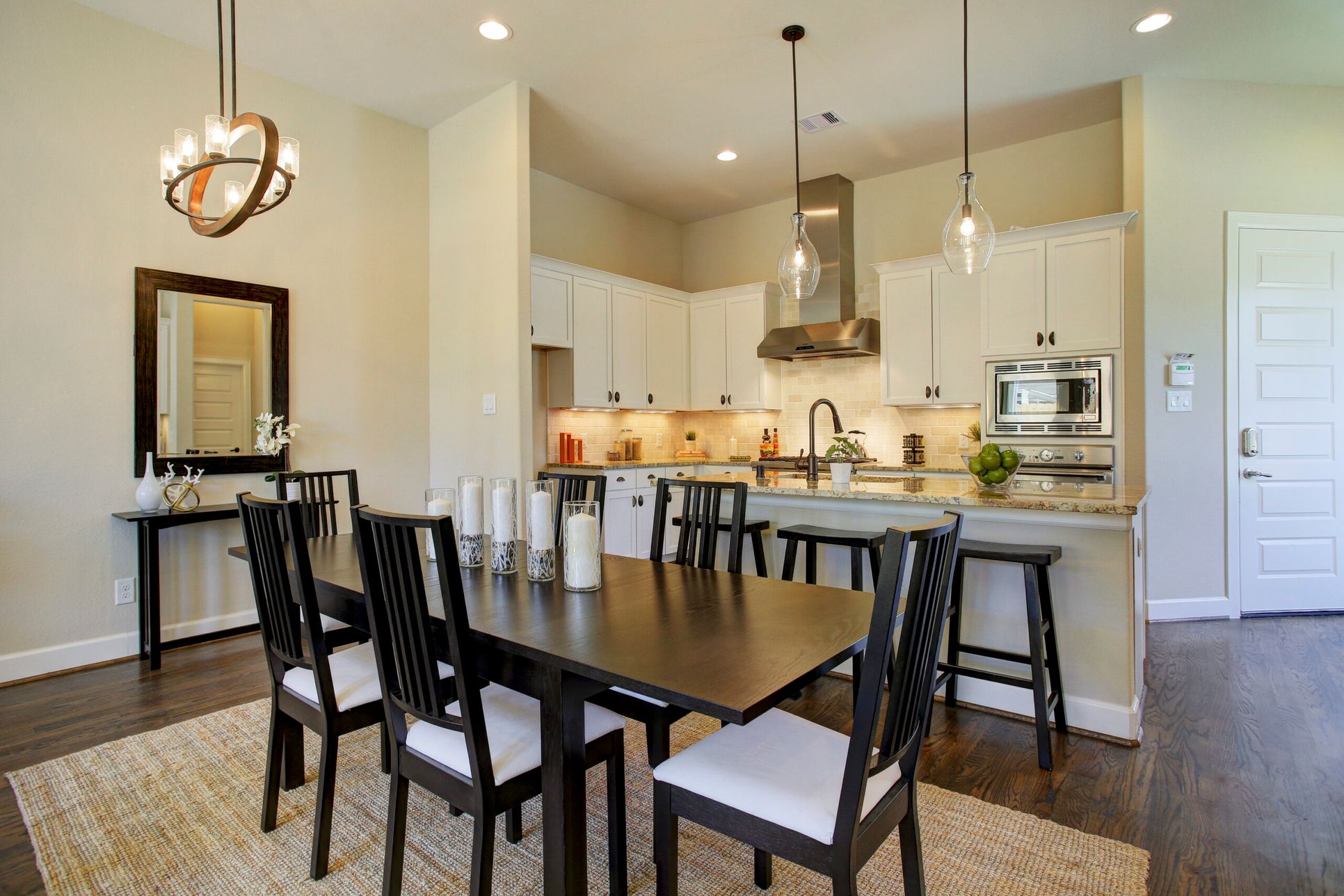 Beacon Builders,77056