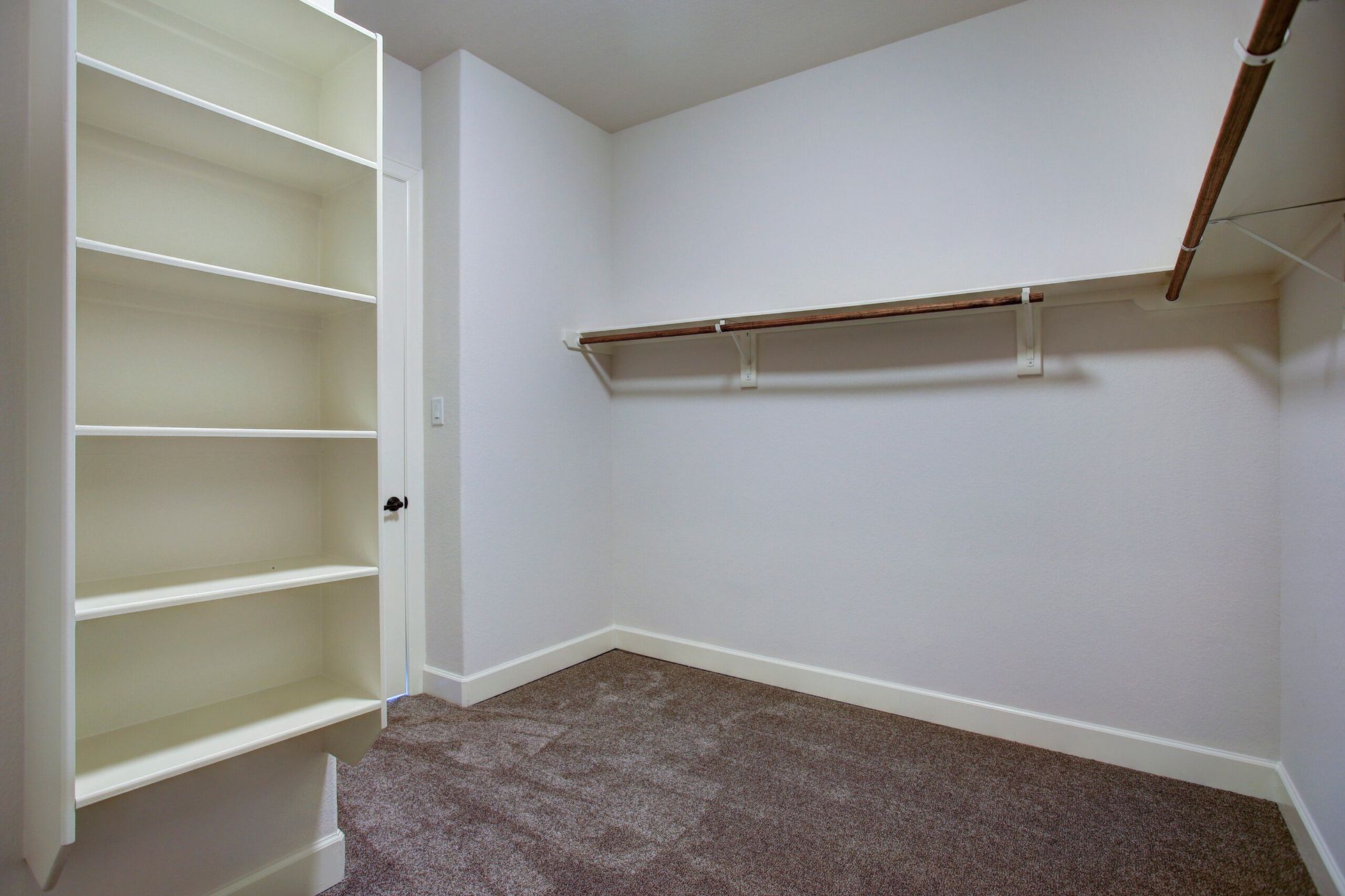 Beacon Builders,77056