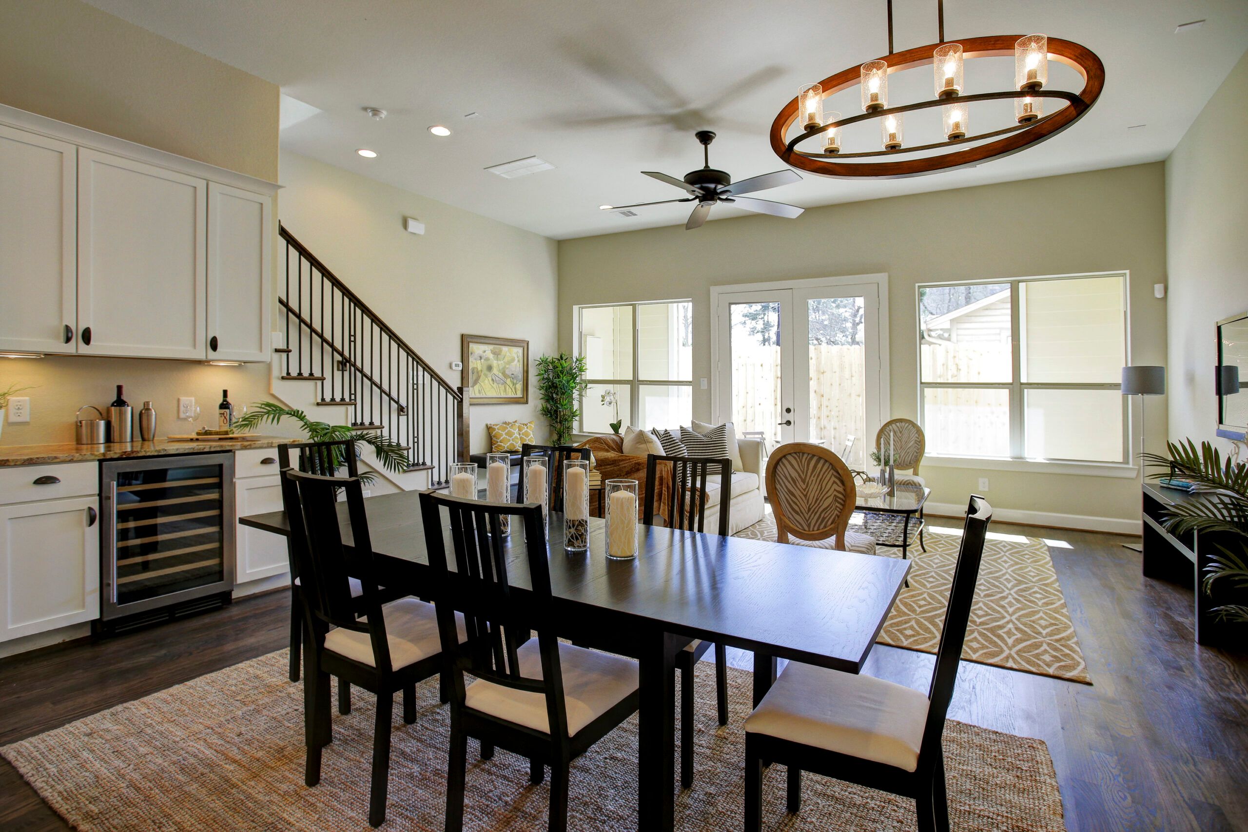 Beacon Builders,77056