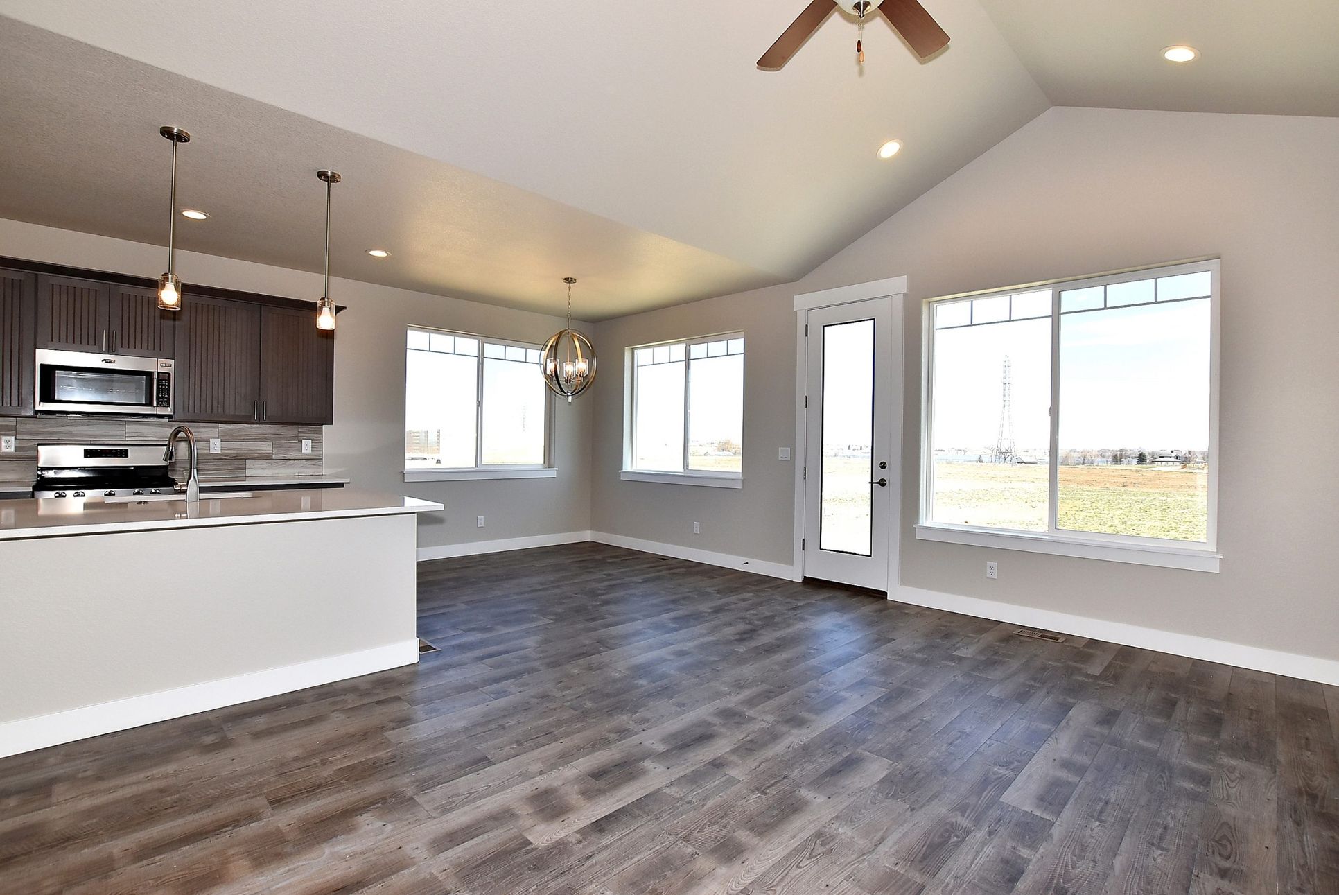 Dynamic Homes,80615