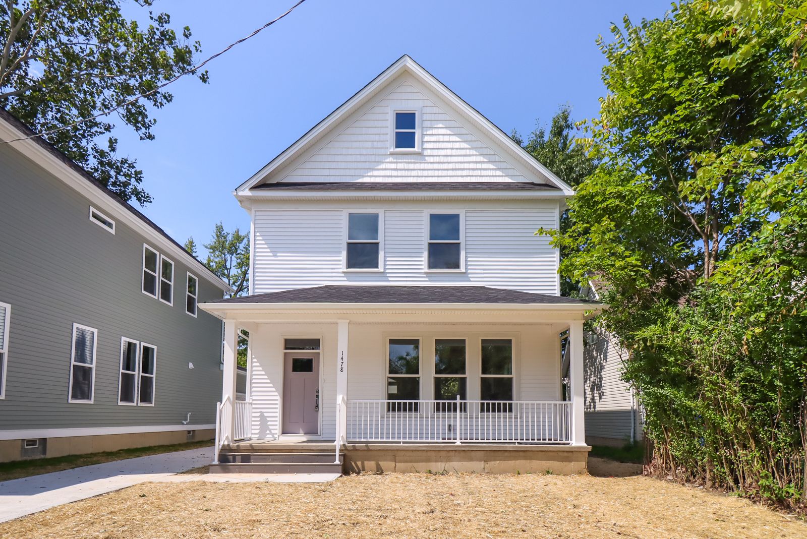 Circle North,44106