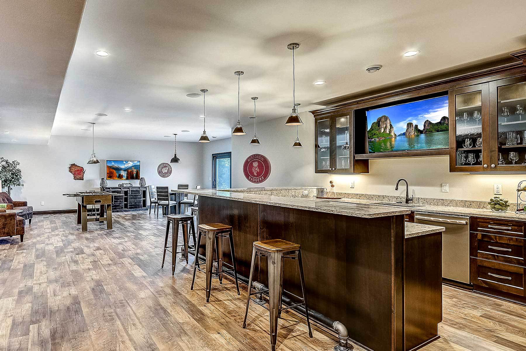 Anderson Homes, LLC,53072