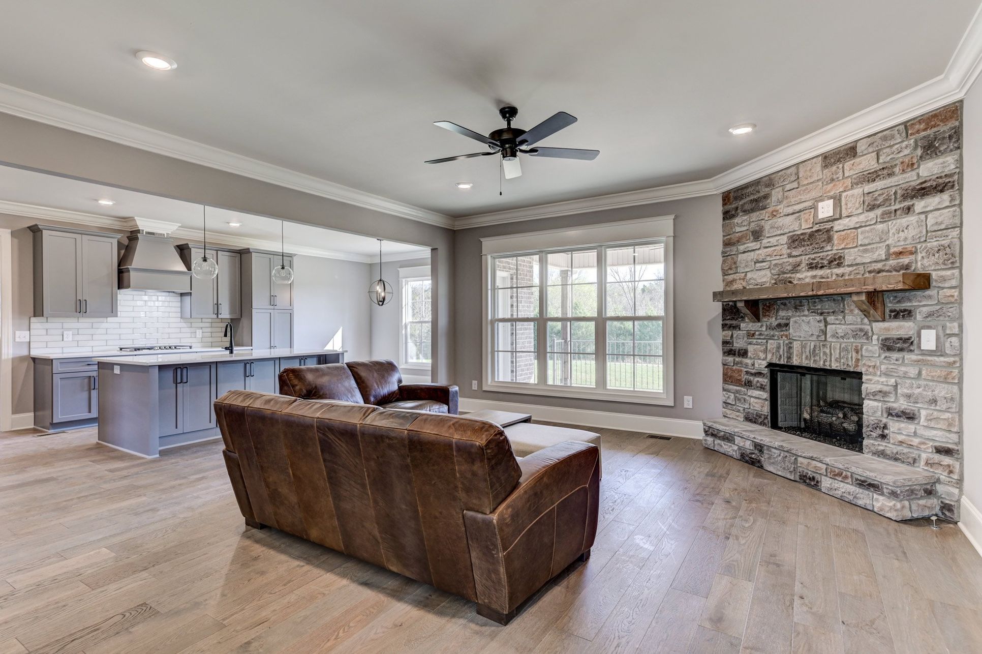 Larry Powell Builders,37122