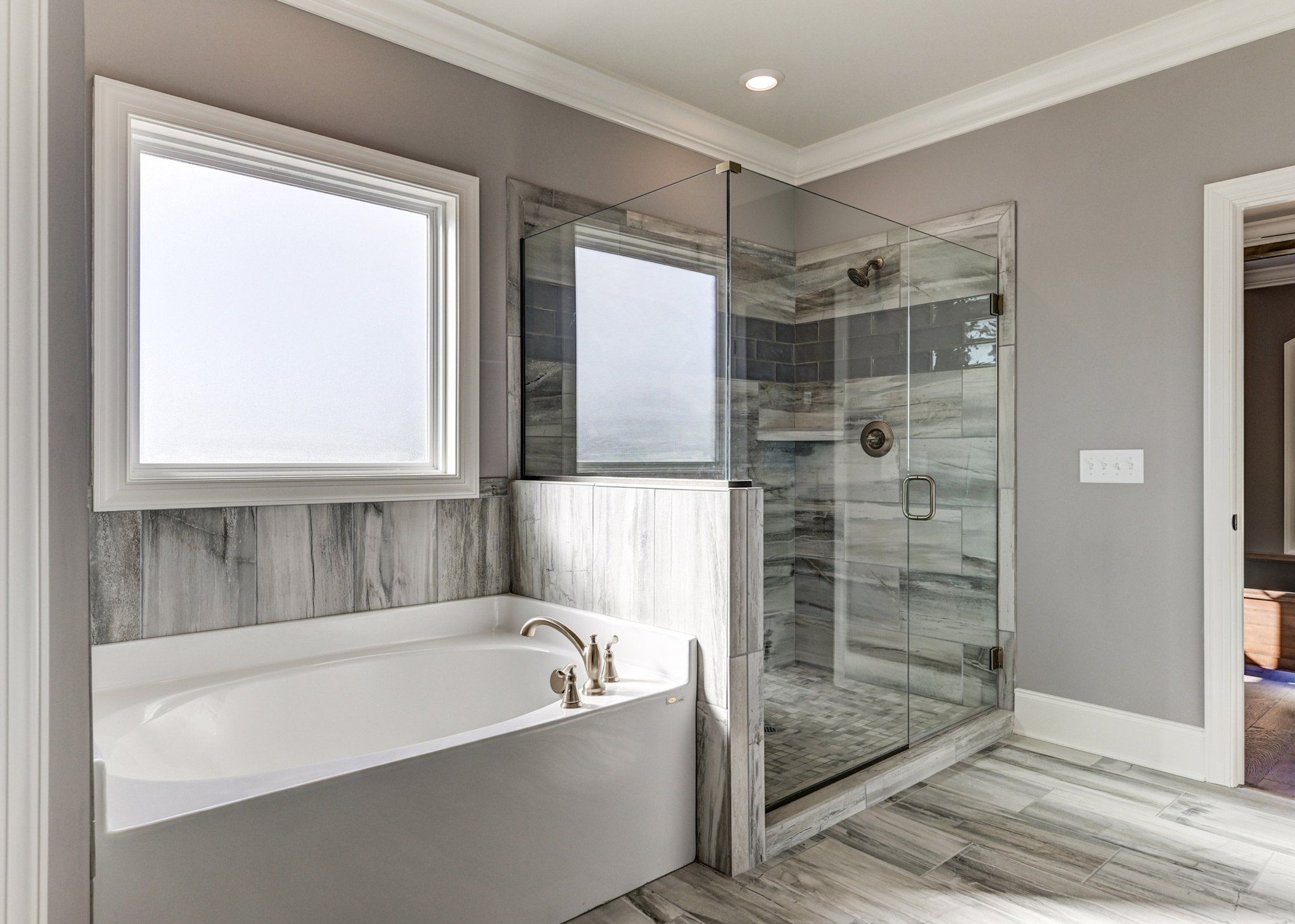 Larry Powell Builders,37122