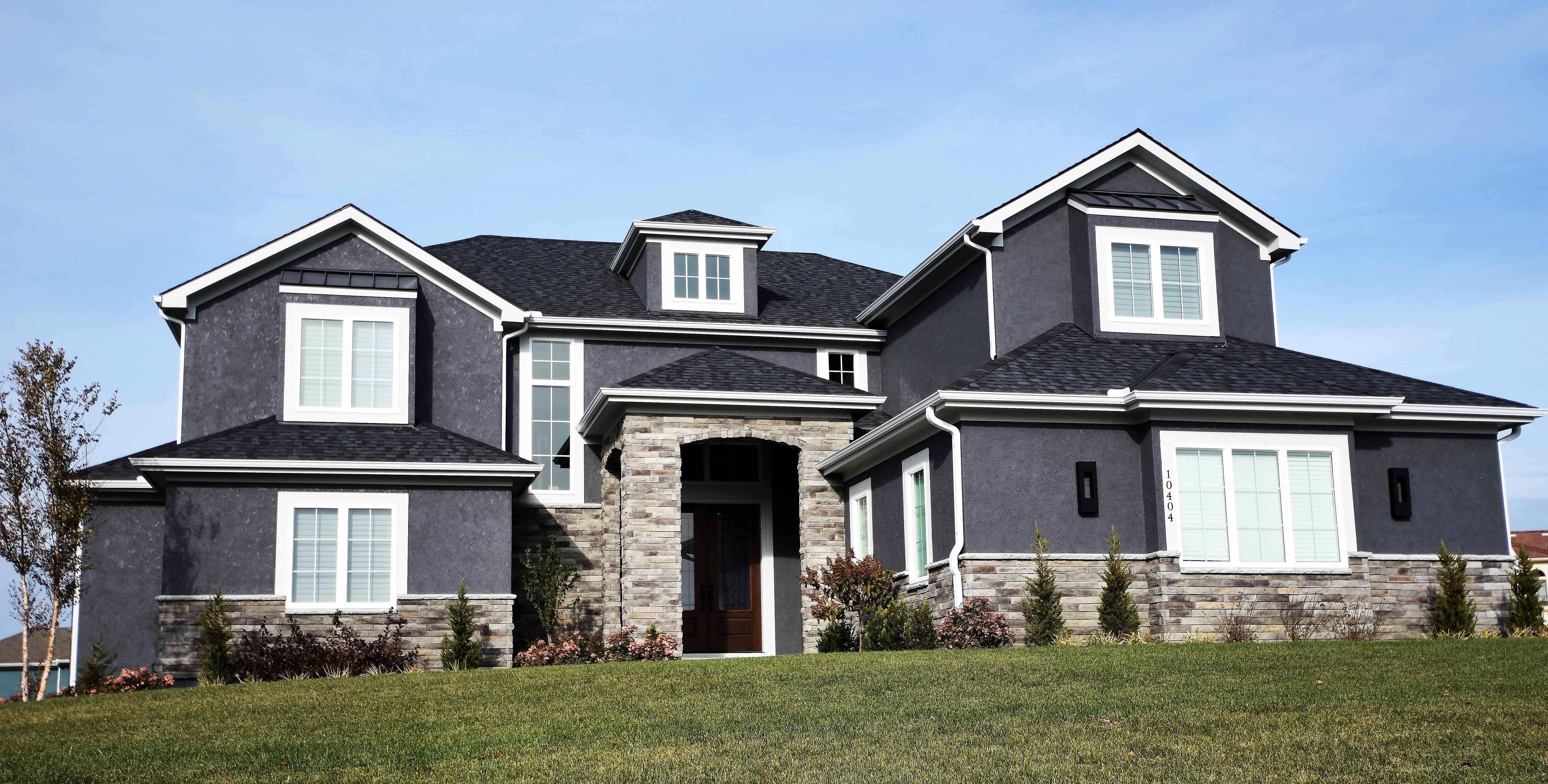 Homes By Chris,64068