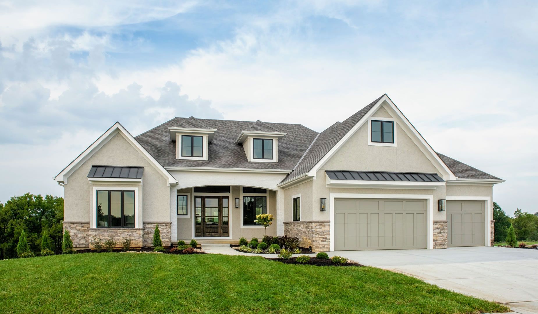 Homes By Chris,64068