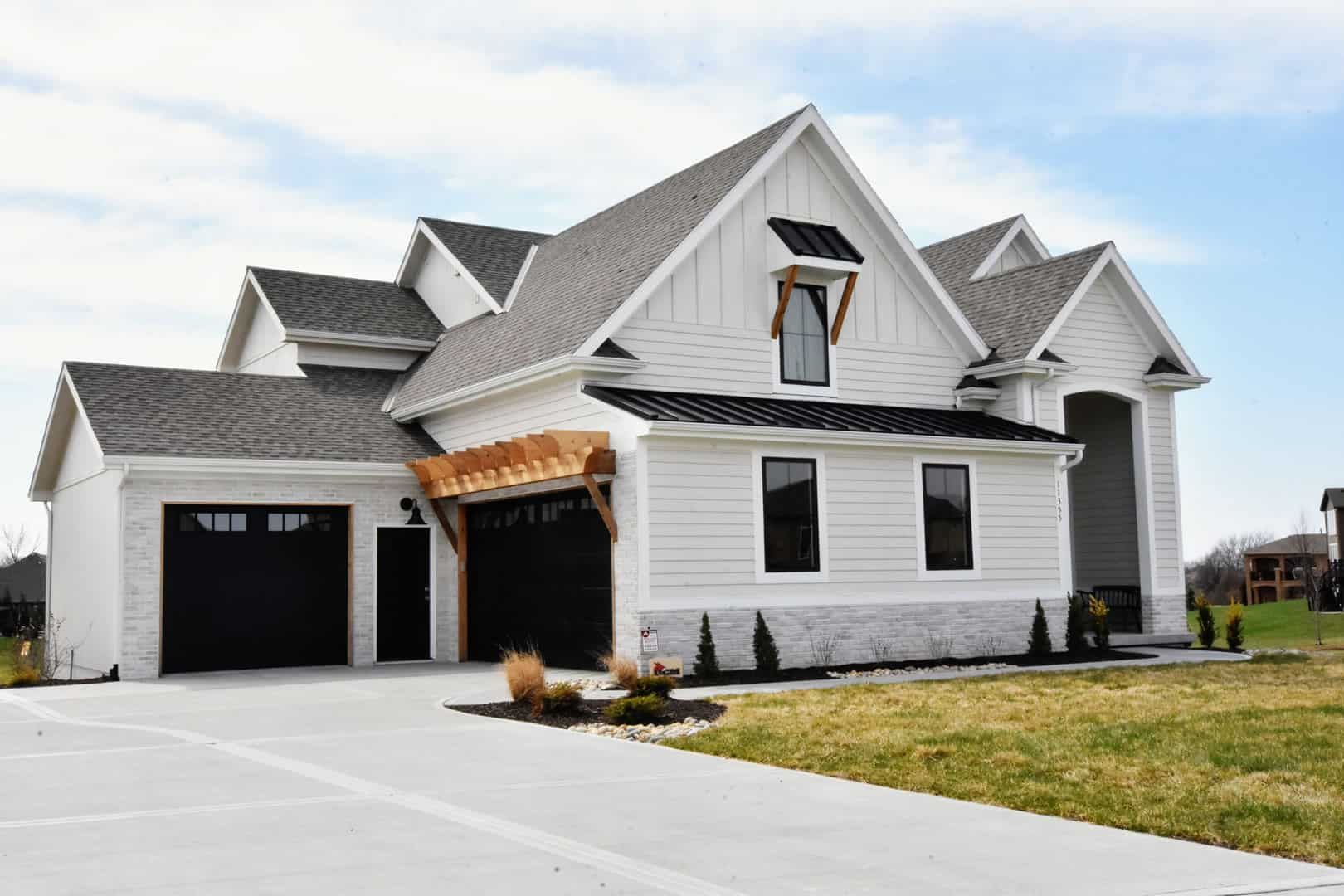 Homes By Chris,64068
