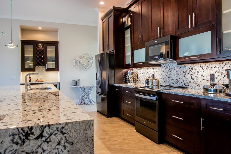 Coral Isle Builders,33914