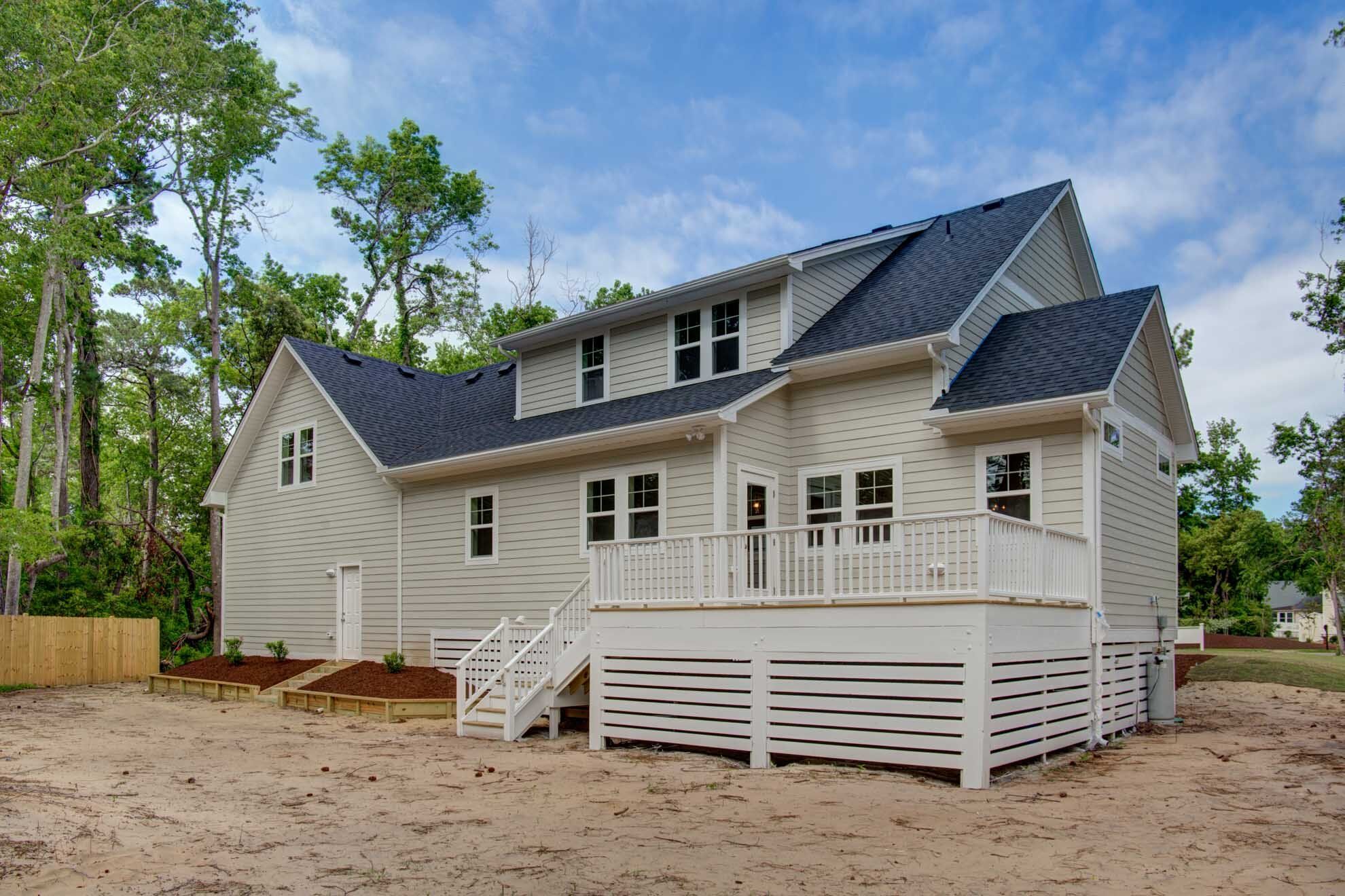 Croatan Custom Homes,27949