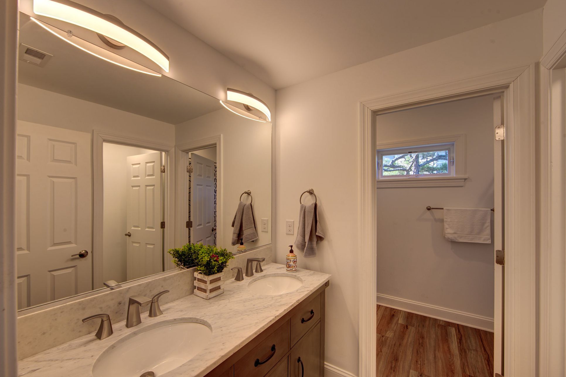 Croatan Custom Homes,27949
