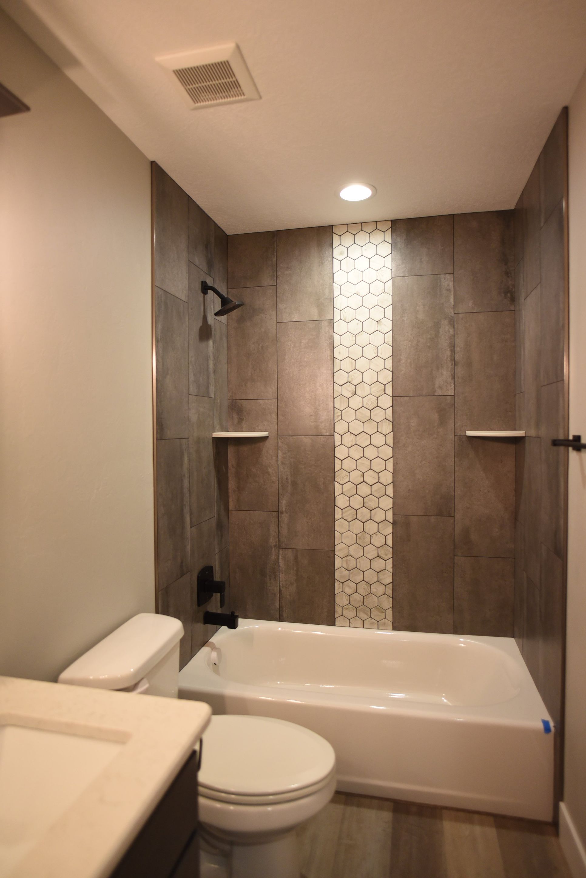 Gate City Builders & Development,83201