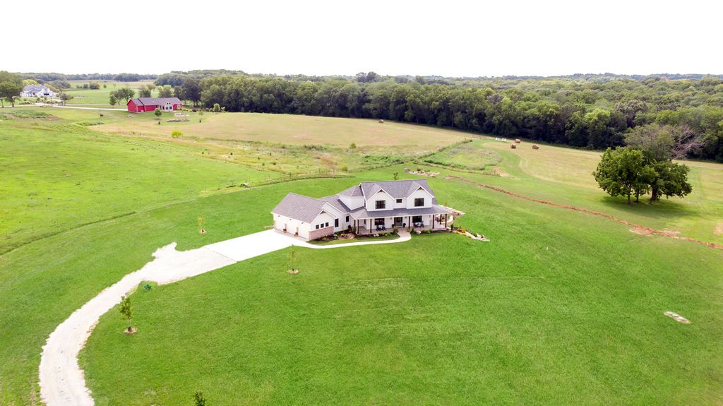 Owen Homes LLC,64155