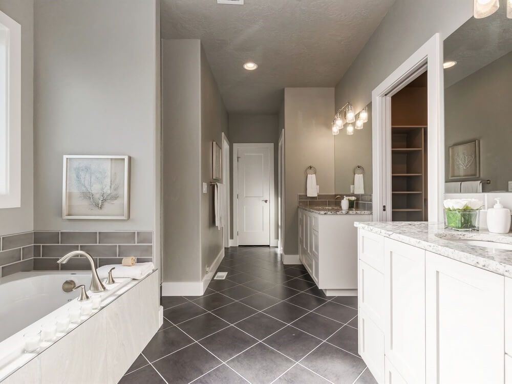 Tradition Building Company,83642