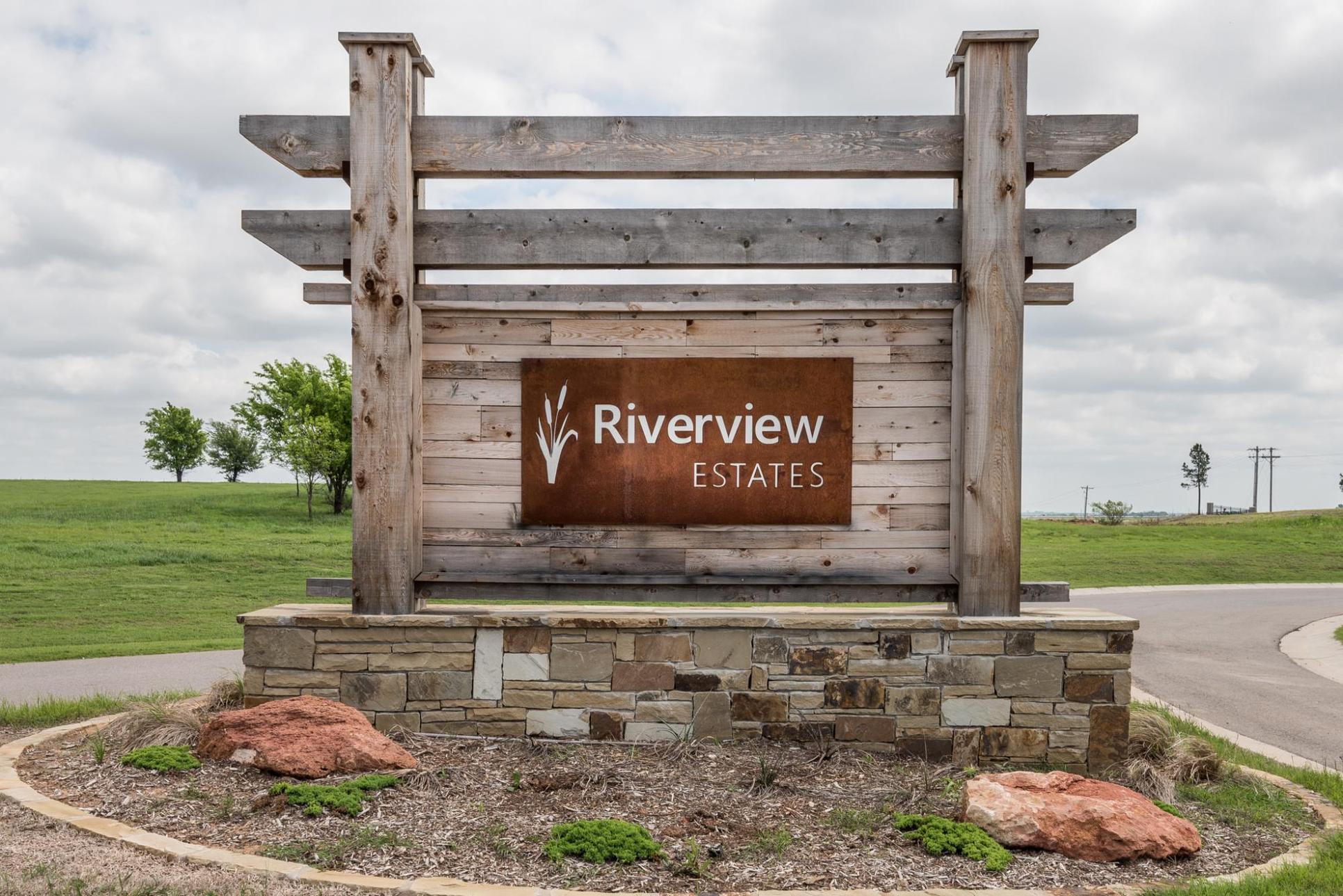 Riverview Estatese,73065