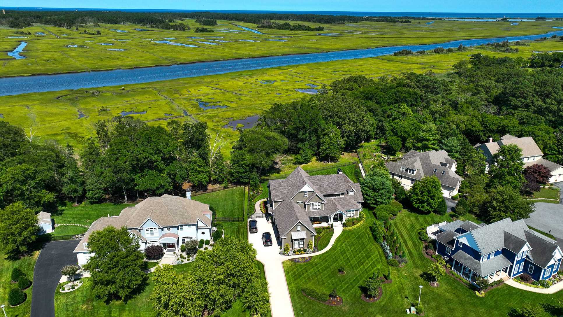 Garrison Homes,19958