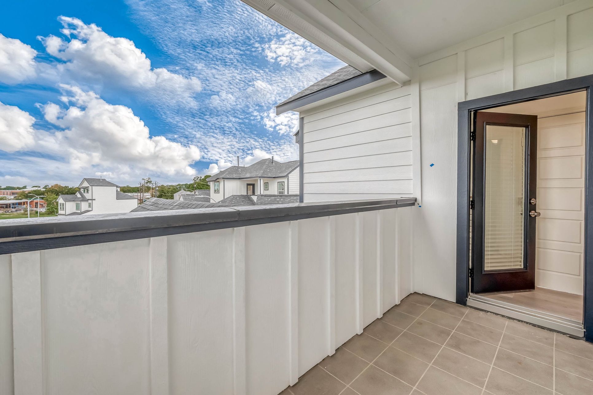 Regents Court,77055