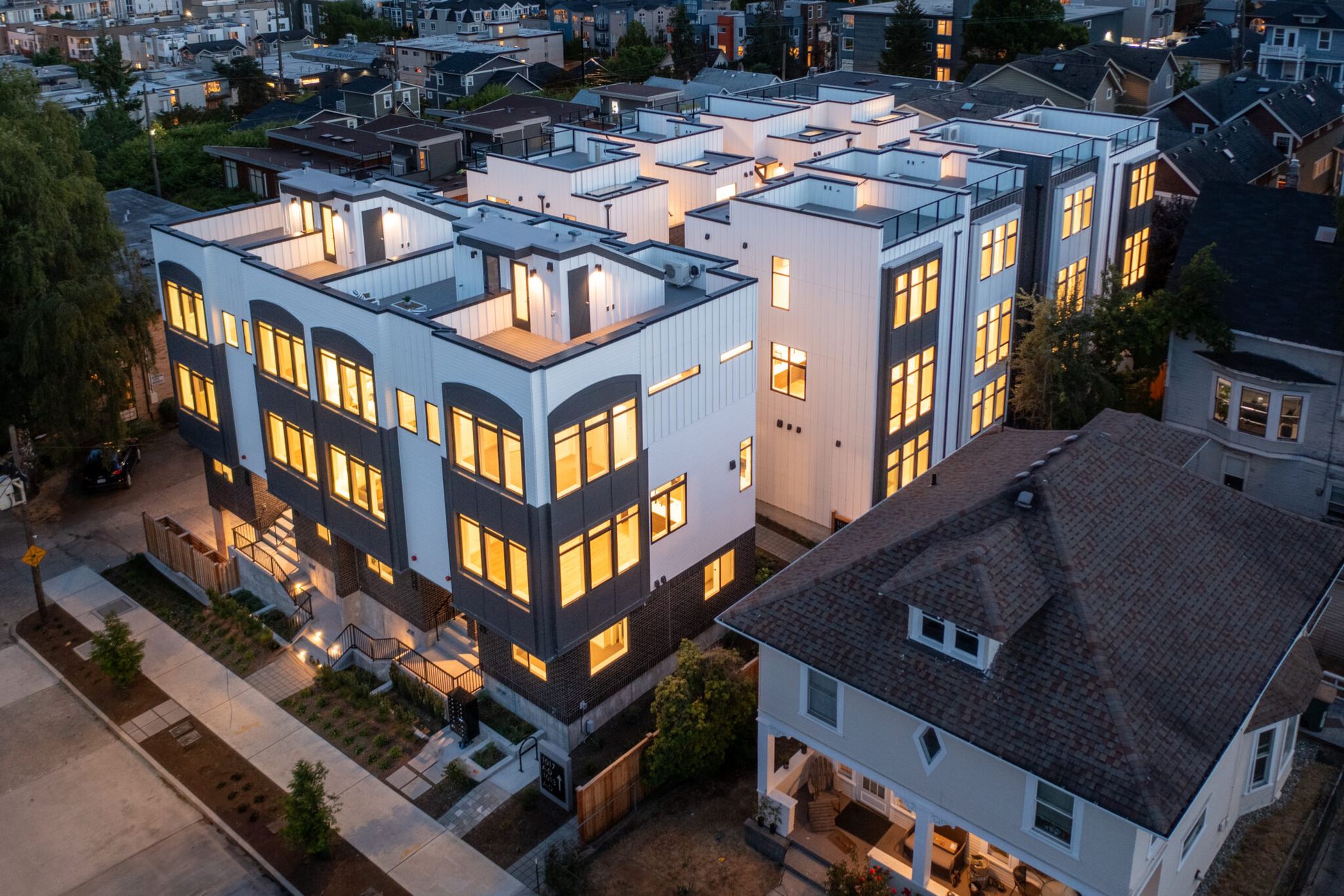 Queen Anne (6th),98109